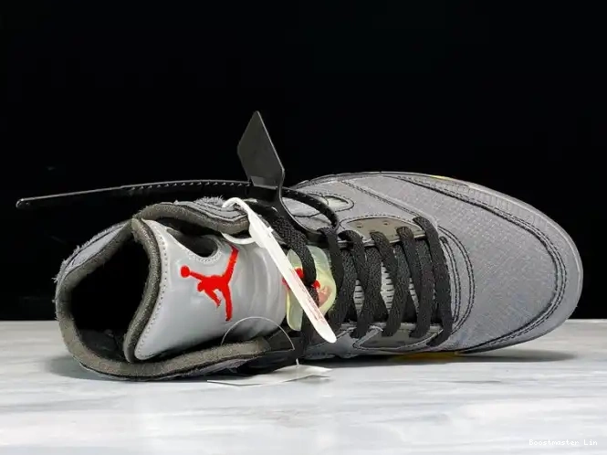 Boostmaster lin x Off-White Black Air CT8480-001 Jordan 5 0505
